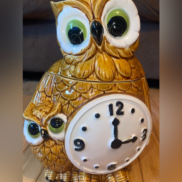 Vintage Owl Cookie Jar - Picture 7 of 10